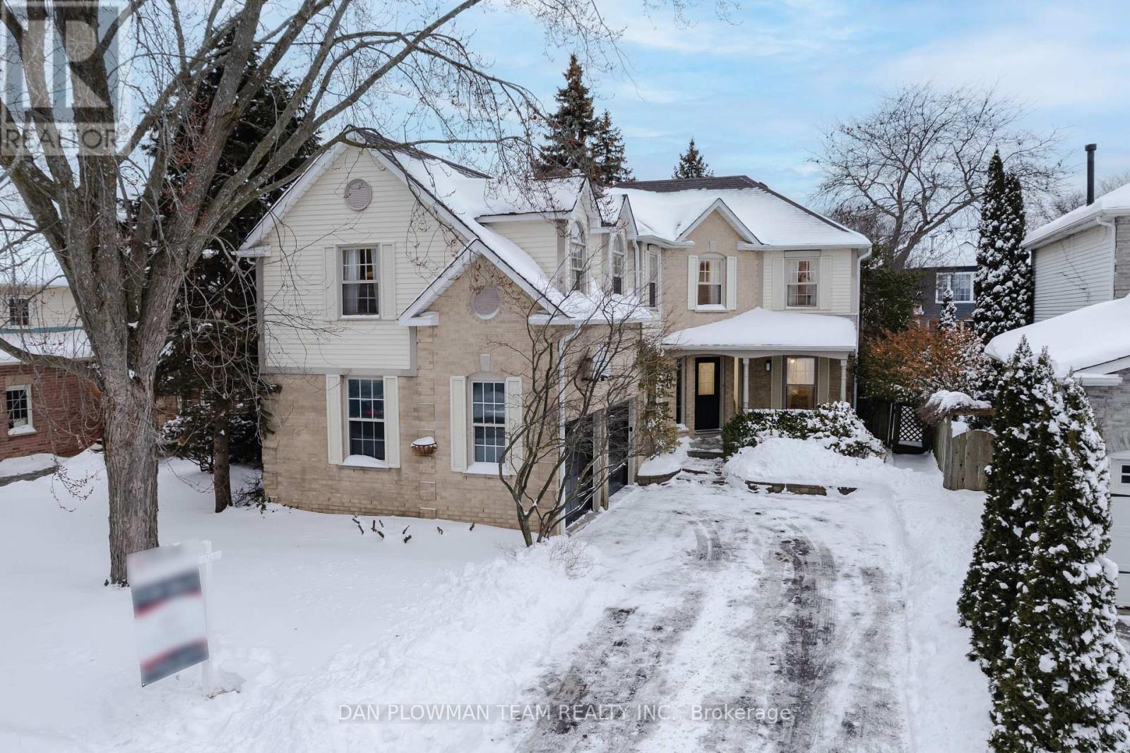 110 Mcquay Boulevard, Whitby, Ontario  L1P 1L5 - Photo 2 - E12713948