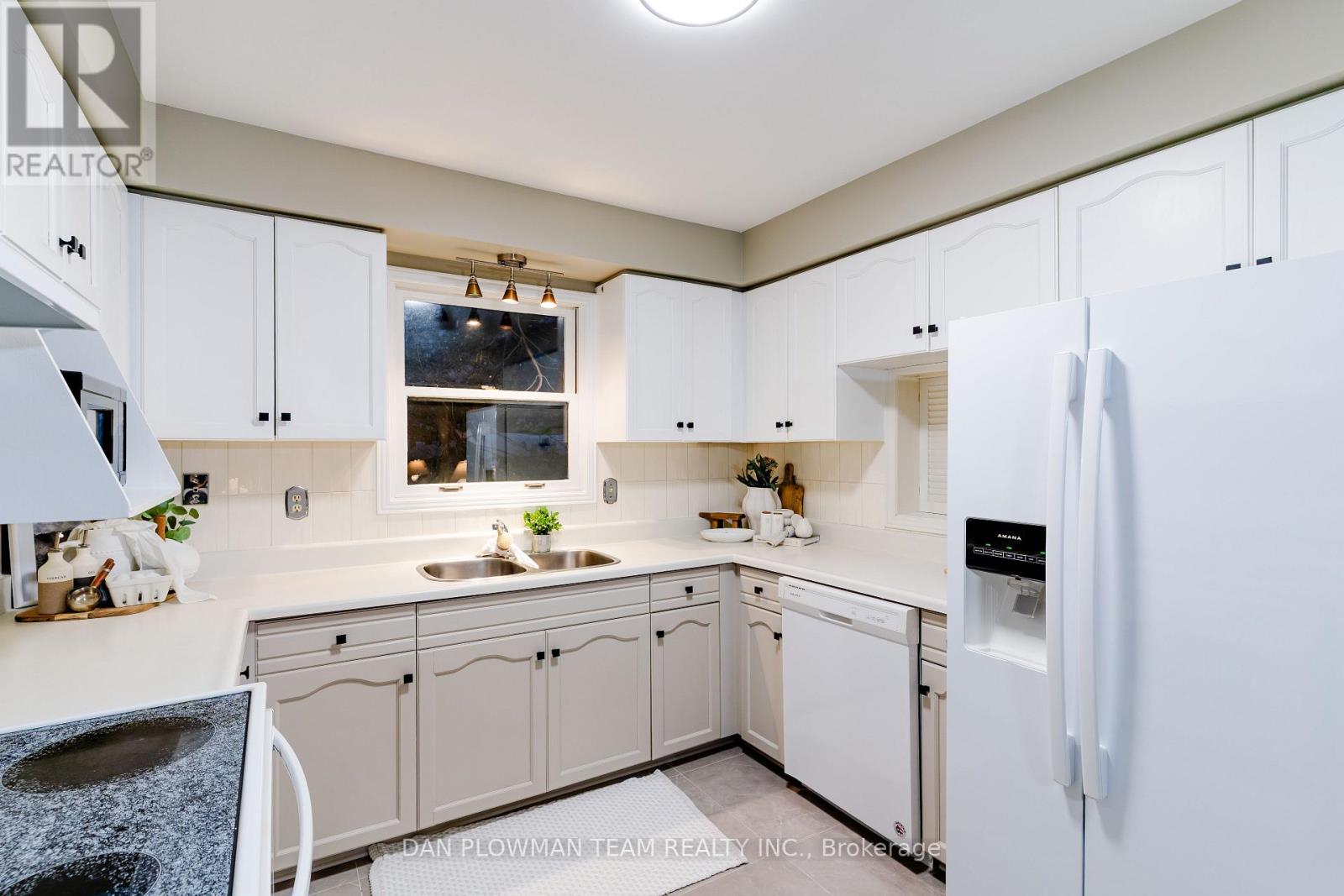 110 Mcquay Boulevard, Whitby, Ontario  L1P 1L5 - Photo 17 - E12713948