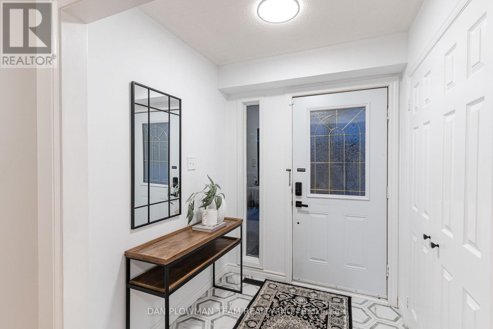 110 Mcquay Boulevard, Whitby, Ontario  L1P 1L5 - Photo 5 - E12713948