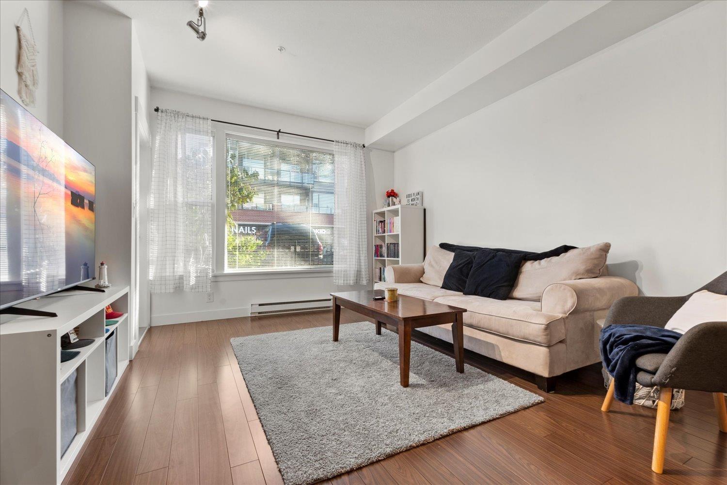 105 33539 Holland Avenue, Abbotsford, British Columbia  V2S 0C6 - Photo 1 - R3080613