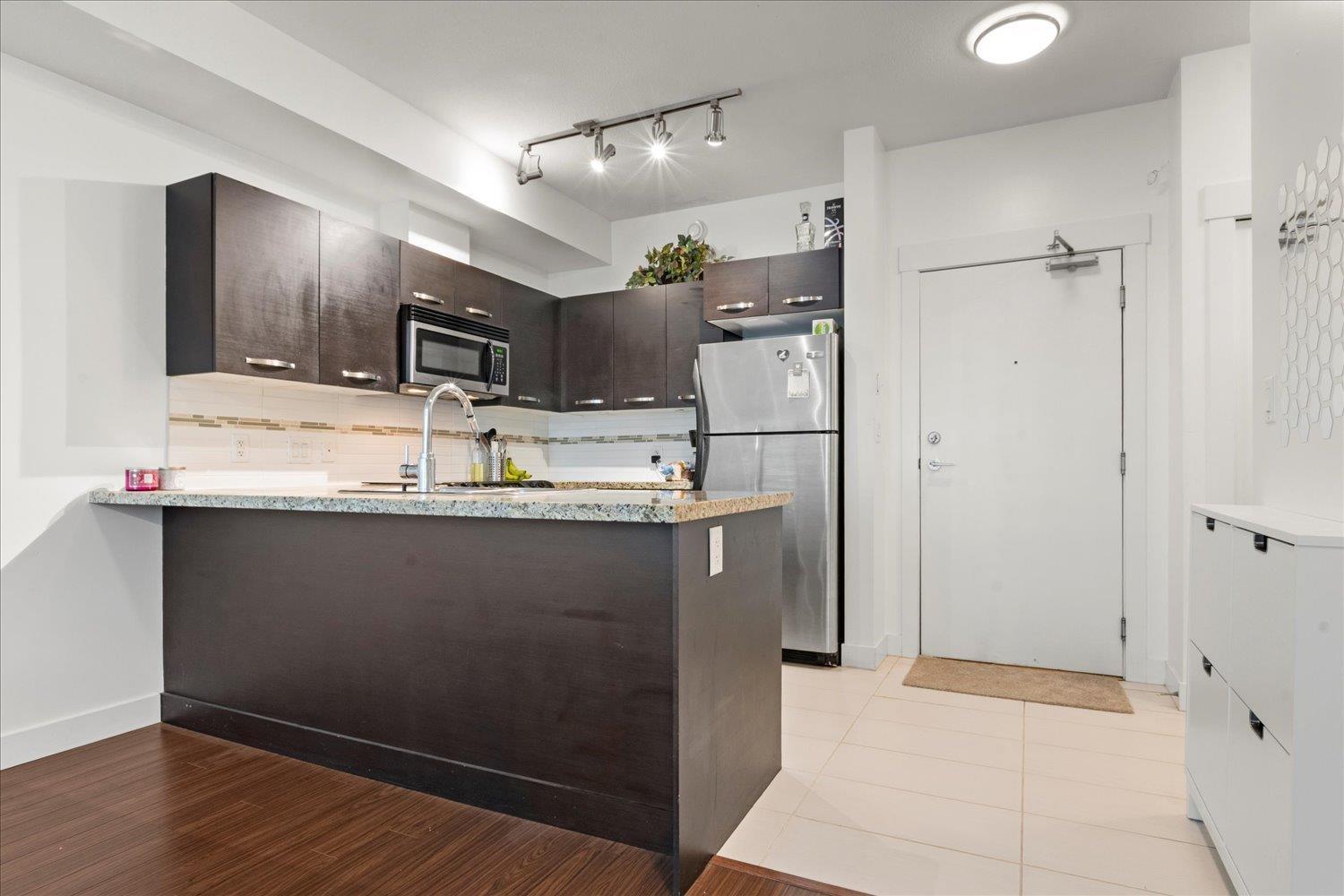 105 33539 Holland Avenue, Abbotsford, British Columbia  V2S 0C6 - Photo 4 - R3080613