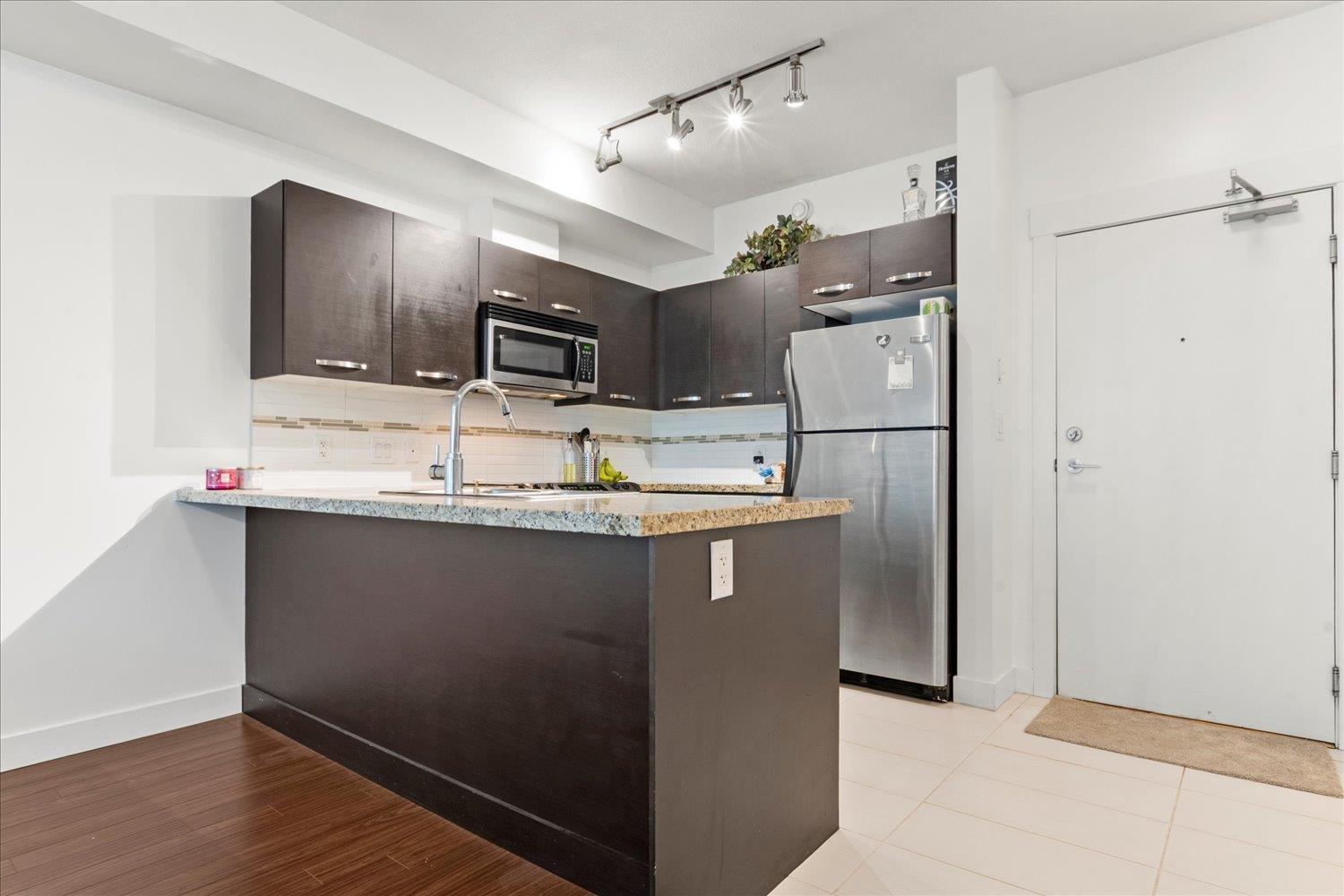 105 33539 Holland Avenue, Abbotsford, British Columbia  V2S 0C6 - Photo 5 - R3080613