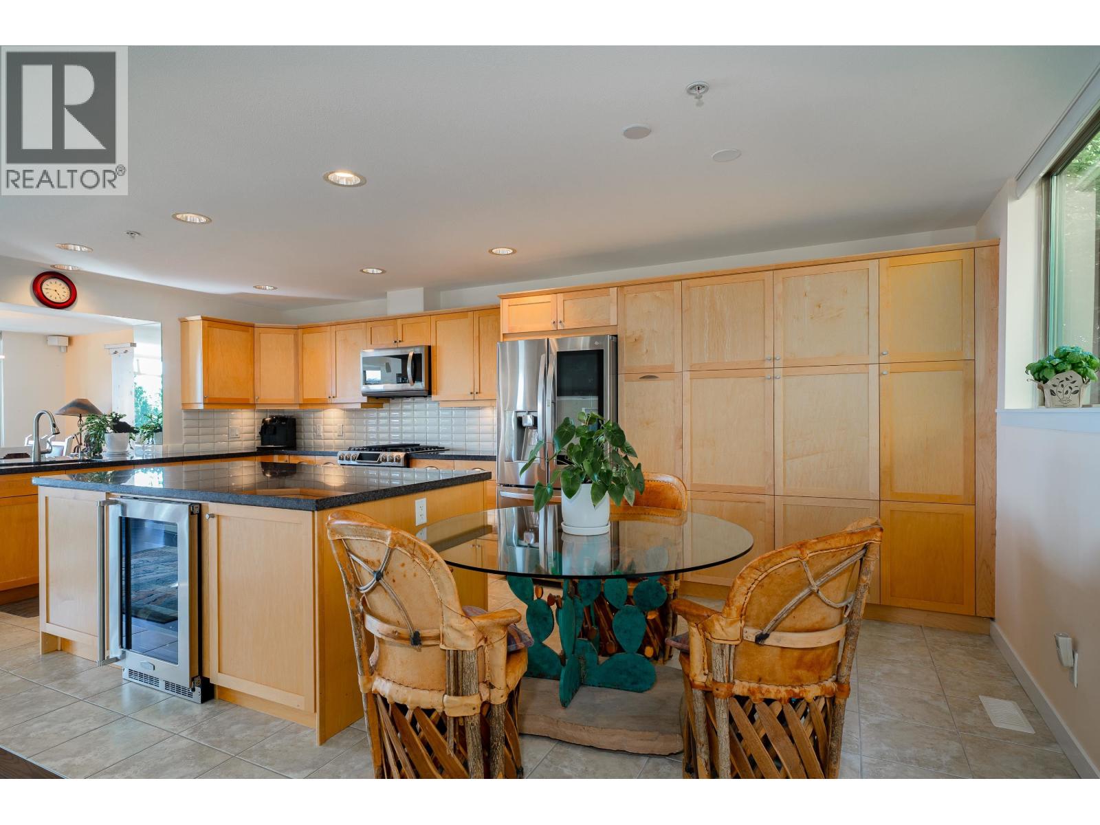 8664 Seascape Drive, West Vancouver, British Columbia  V7W 3J7 - Photo 13 - R3081504