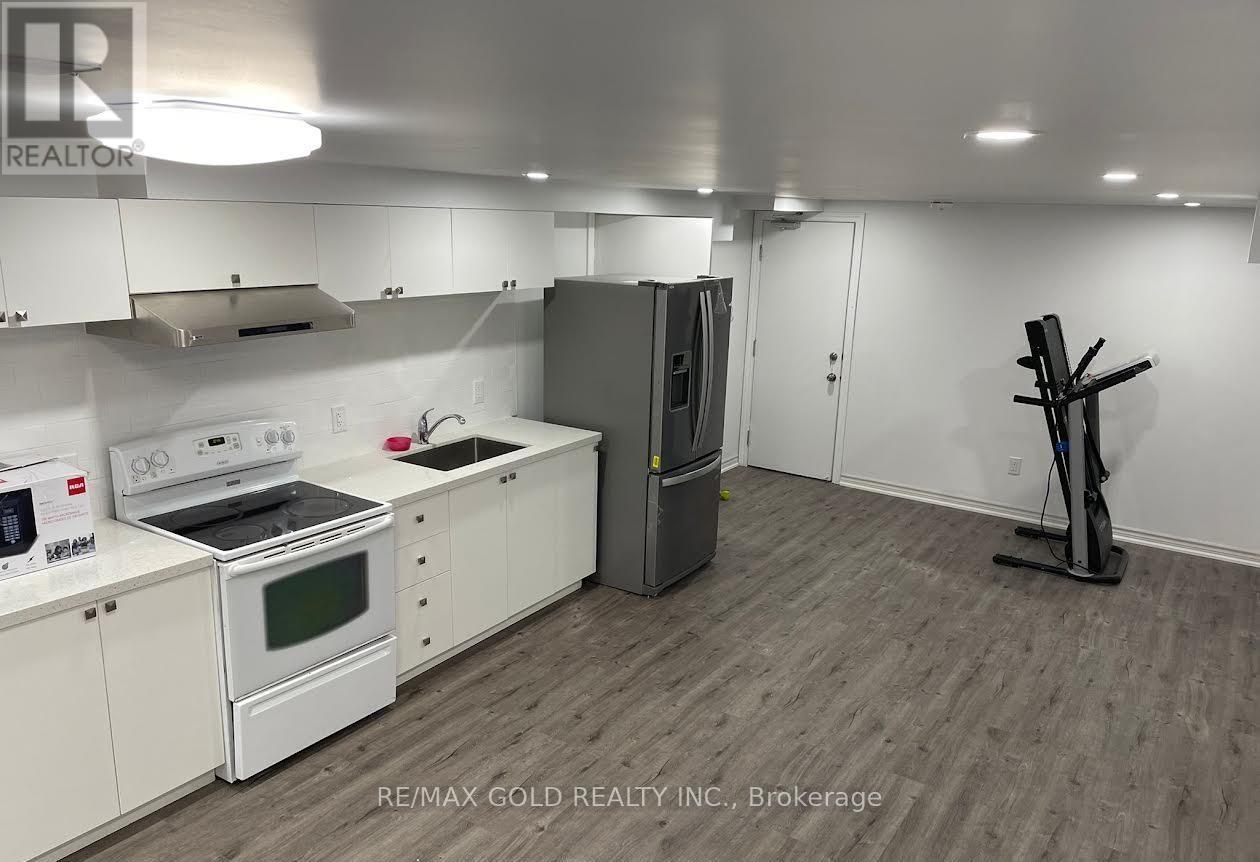 2946 Quetta Mews, Mississauga, Ontario  L5N 1Z7 - Photo 5 - W12714880