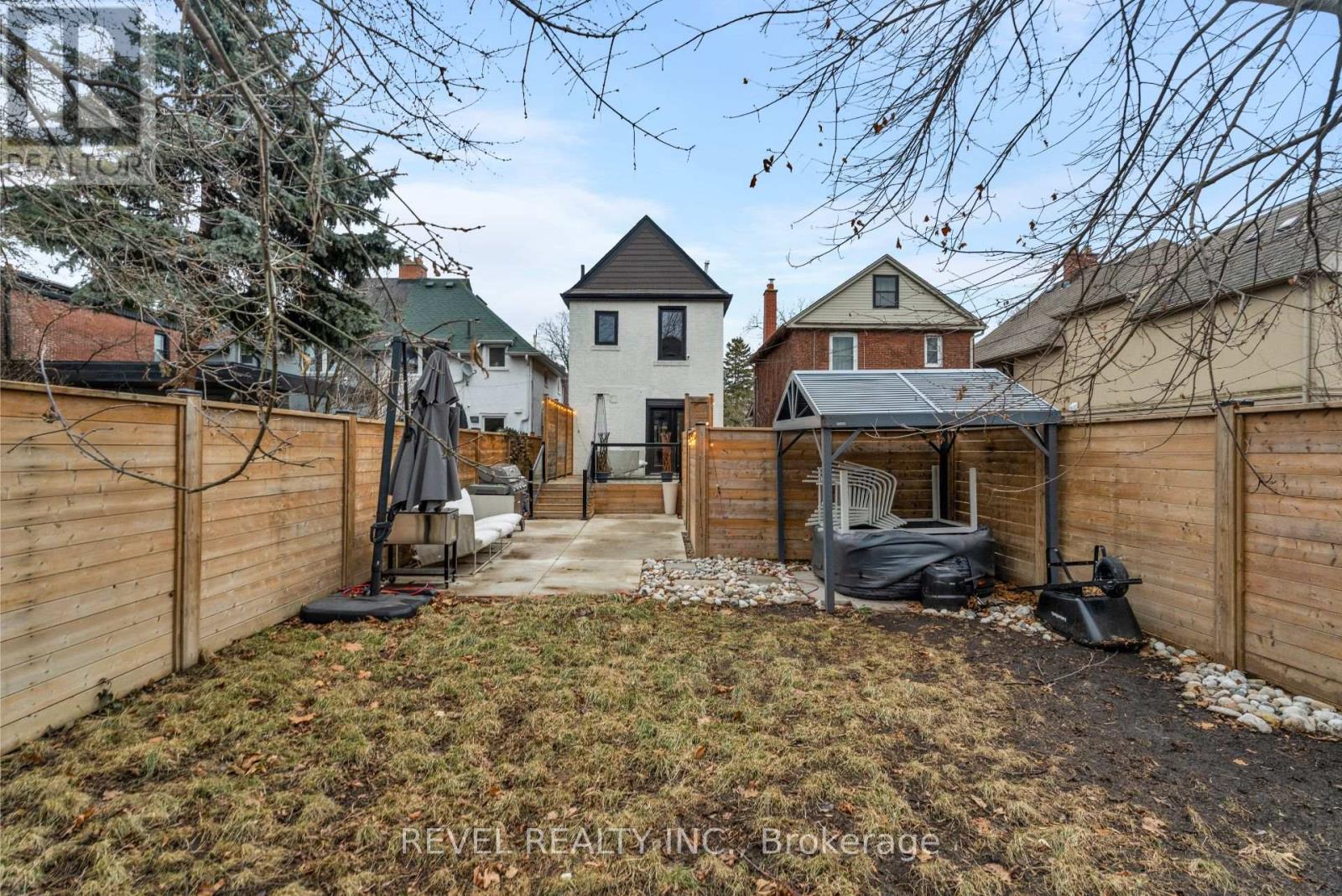 102 Eighth Street, Toronto, Ontario  M8V 3C4 - Photo 33 - W12714892