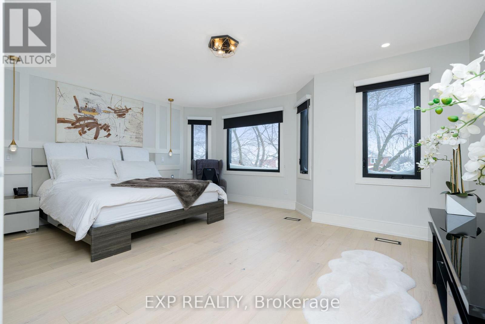 1279 Winterbourne Drive, Oakville, Ontario  L6J 7E4 - Photo 19 - W12714928