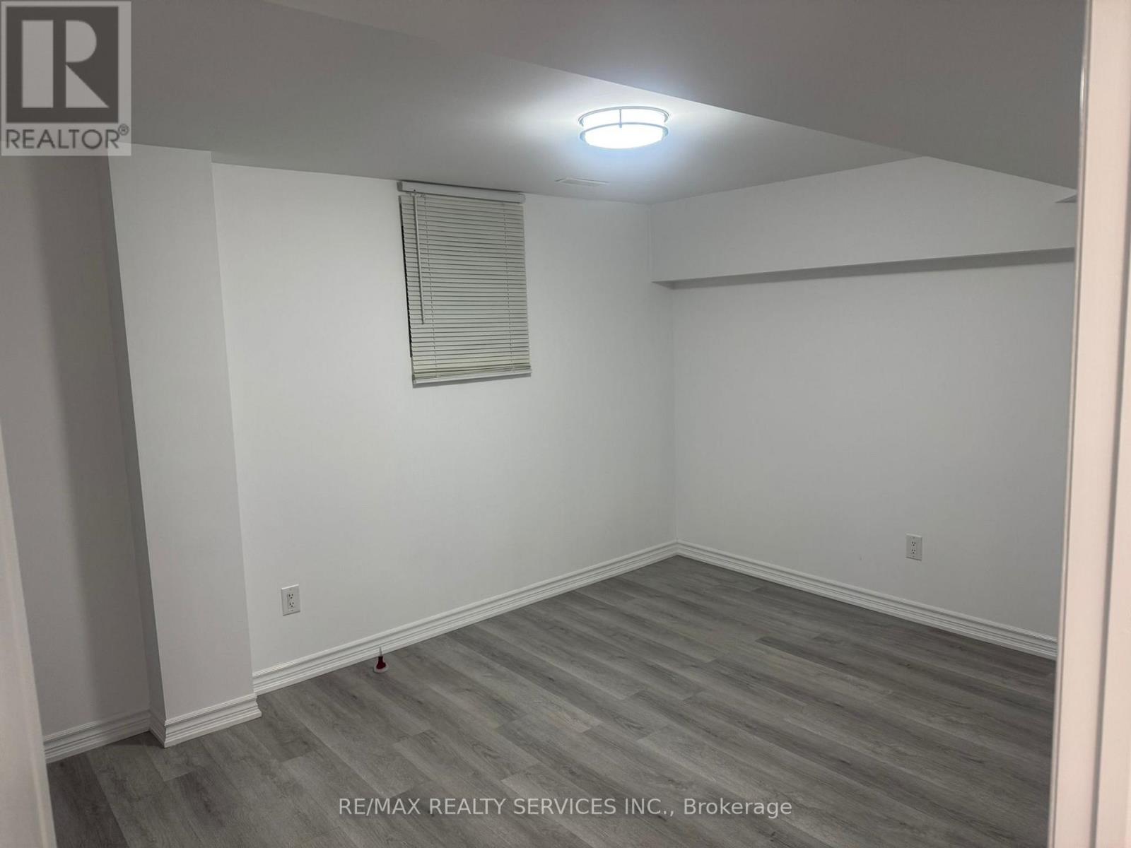 20 Driscoll Drive, Brampton, Ontario  L6Y 3H7 - Photo 7 - W12714962