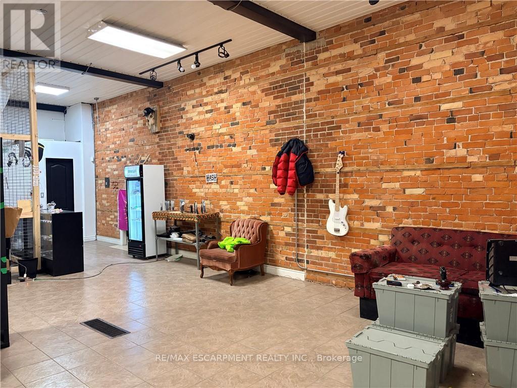 774 Barton Street E, Hamilton (Stipley), Ontario  L8L 3B1 - Photo 2 - X12714870