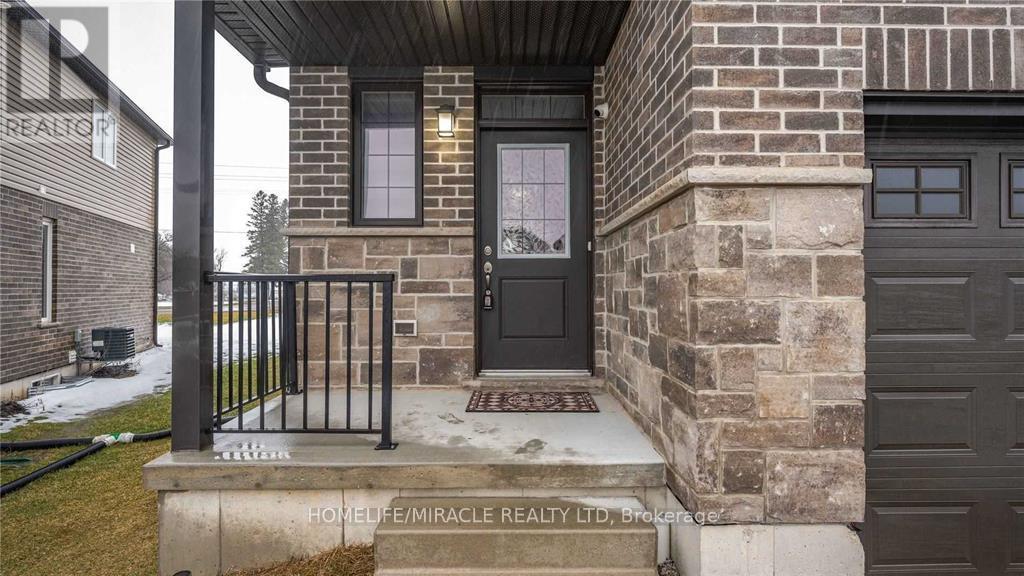 190 Links Crescent, Woodstock, Ontario  N4T 0L9 - Photo 4 - X12714884