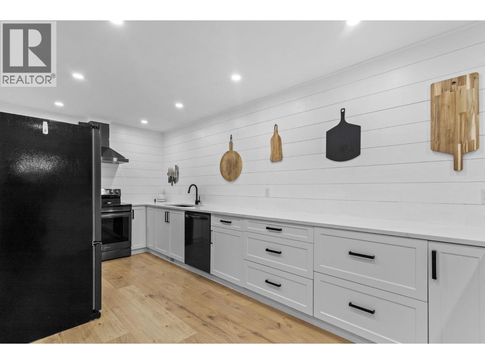 31 Deerwood Place, Port Moody, British Columbia  V3H 4X7 - Photo 14 - R3081401