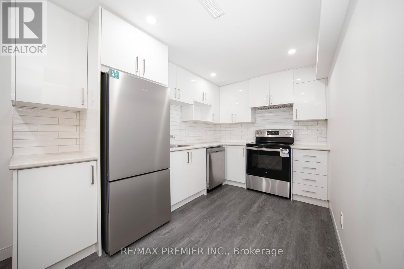 Lower - 1058 Cameo Street, Pickering, Ontario  L1V 2P8 - Photo 7 - E12714856