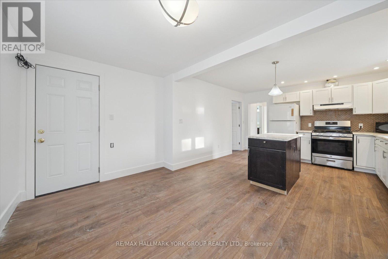 Upper - 27008 Kennedy Road, Georgina (Historic Lakeshore Communities), Ontario  L0E 1S0 - Photo 6 - N12648558