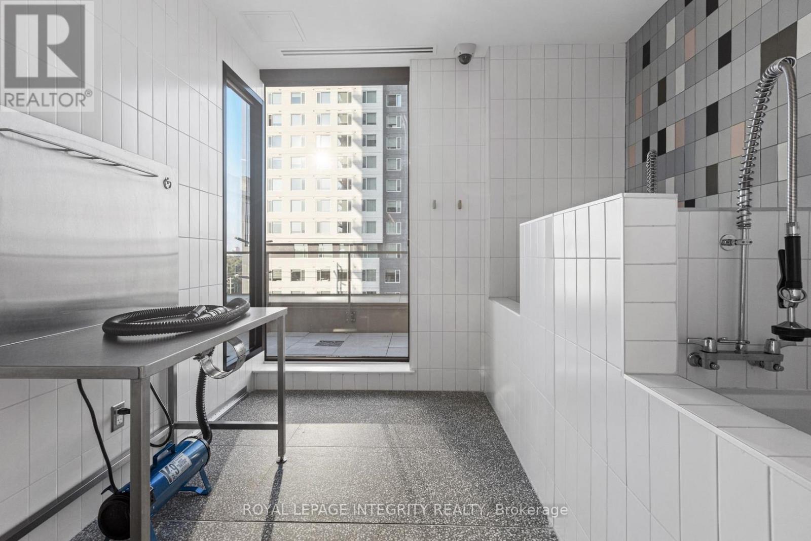 326 - 300 Mcrae Avenue, Ottawa, Ontario  K1Z 0C6 - Photo 6 - X12714974