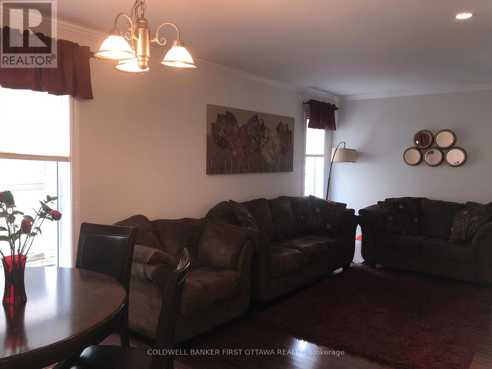 601 Clearbrook Drive, Ottawa, Ontario  K2J 5S2 - Photo 3 - X12714982