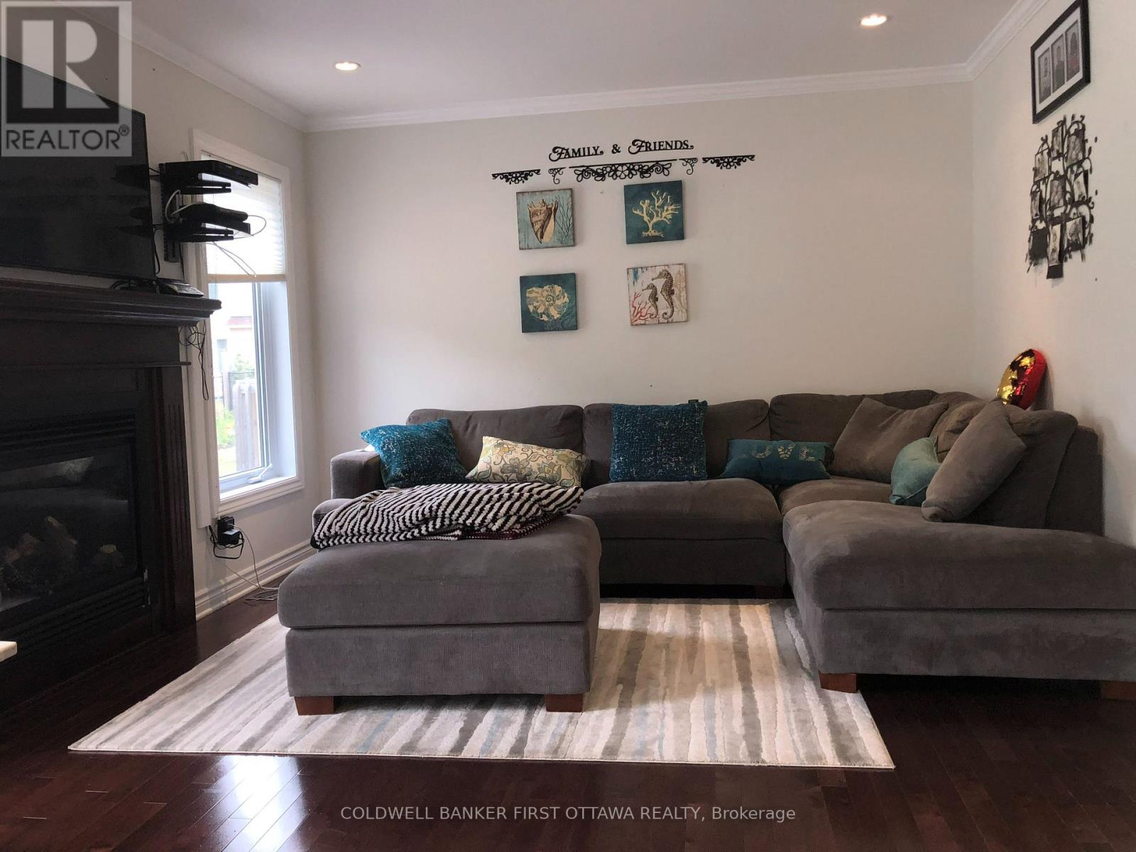 601 Clearbrook Drive, Ottawa, Ontario  K2J 5S2 - Photo 9 - X12714982