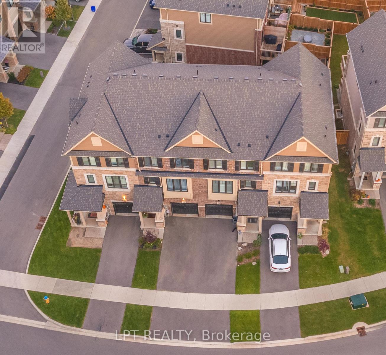 16 Place Polonaise Drive, Grimsby, Ontario  L3M 0H3 - Photo 14 - X12714306