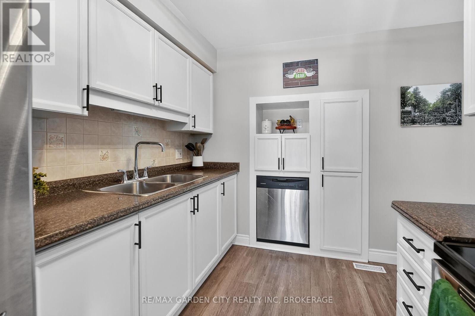 5 Maureen Court, Pelham (Fonthill), Ontario  L0S 1E4 - Photo 10 - X12714992