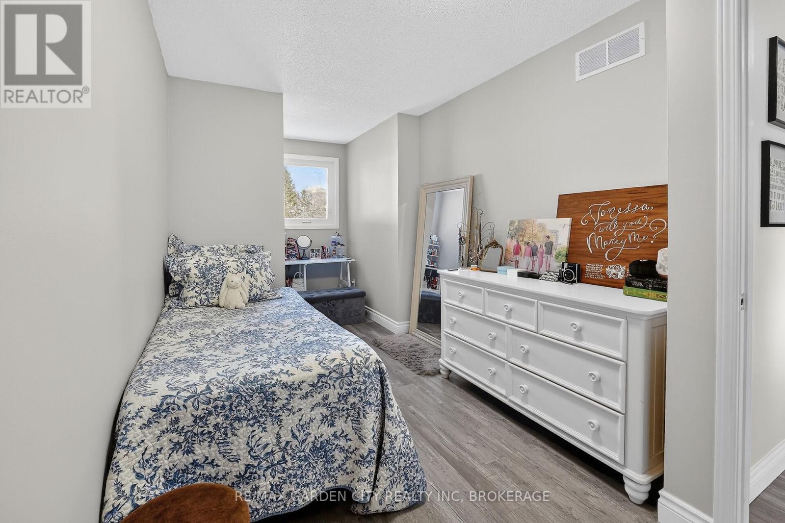 5 Maureen Court, Pelham (Fonthill), Ontario  L0S 1E4 - Photo 25 - X12714992