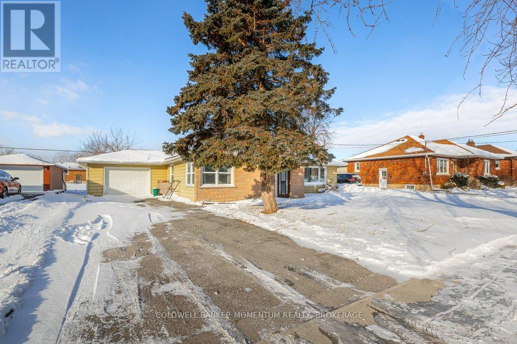 110 Clarke Street, Port Colborne (Killaly East), Ontario  L3K 2G3 - Photo 3 - X12715072