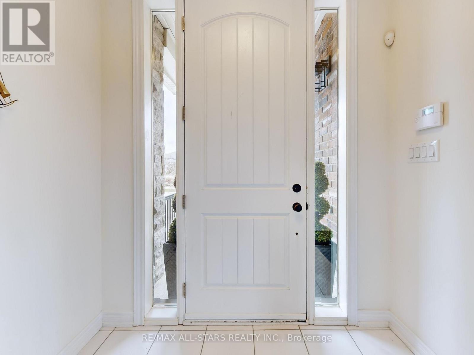 2 Yorkton Boulevard, Markham, Ontario  L6C 0J9 - Photo 19 - N12712836