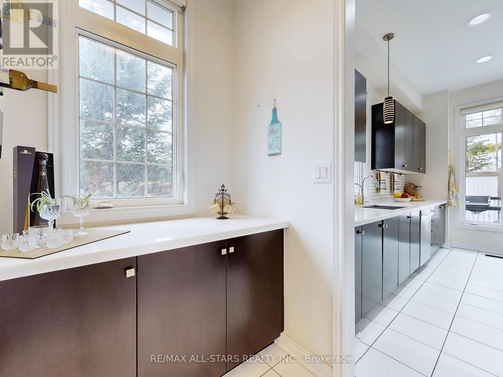 2 Yorkton Boulevard, Markham, Ontario  L6C 0J9 - Photo 15 - N12712836