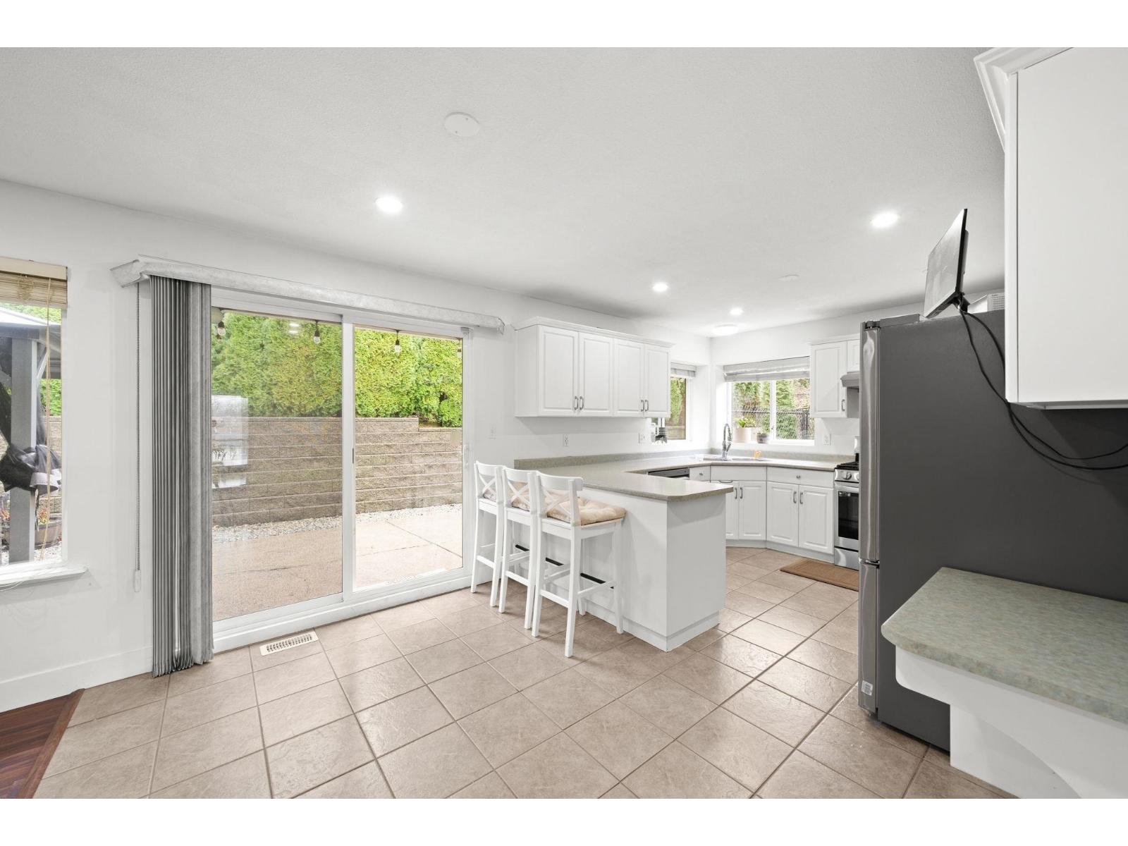 30980 Brookdale Court, Abbotsford, British Columbia  V2T 5S3 - Photo 15 - R3081235