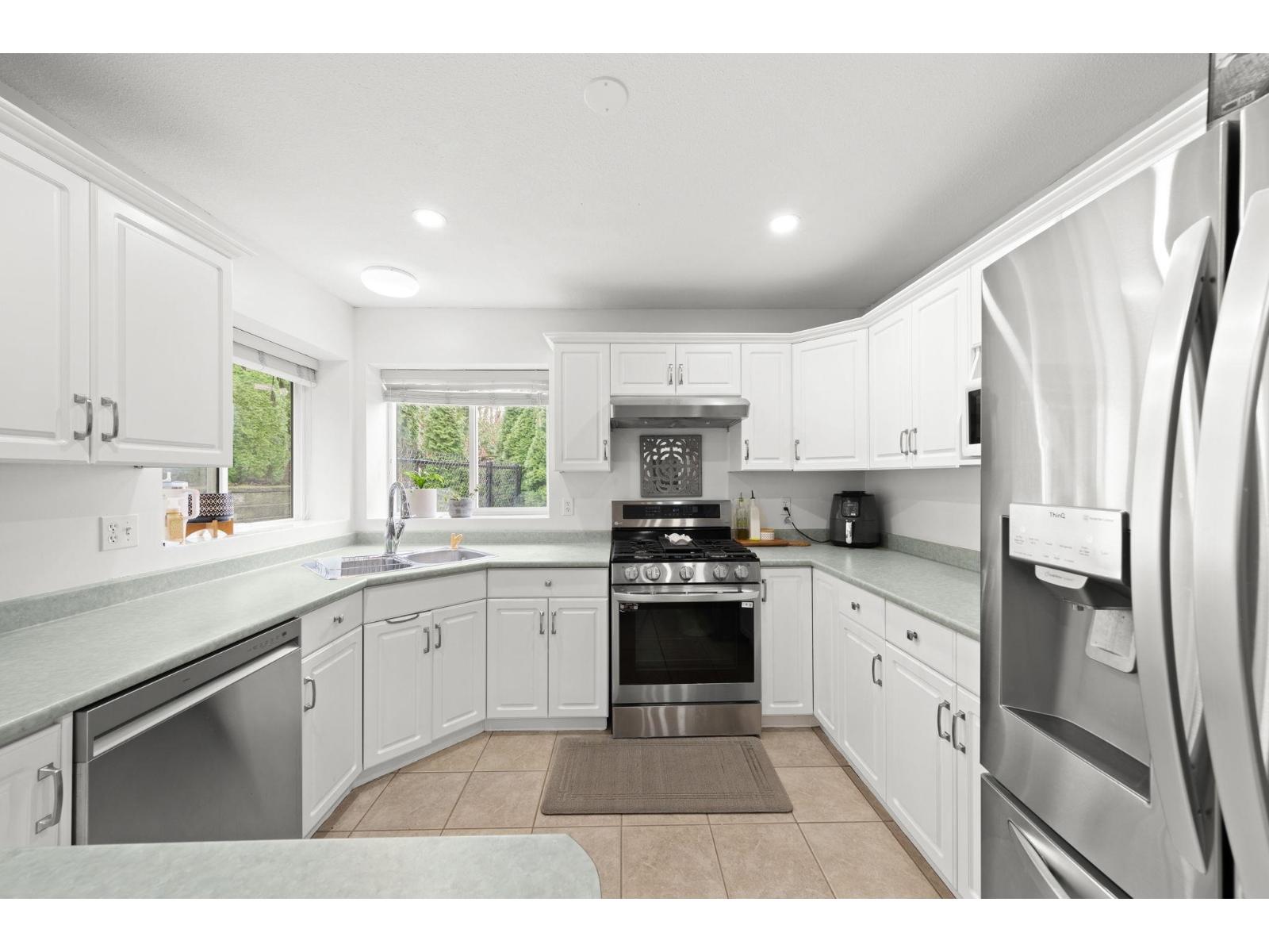 30980 Brookdale Court, Abbotsford, British Columbia  V2T 5S3 - Photo 13 - R3081235