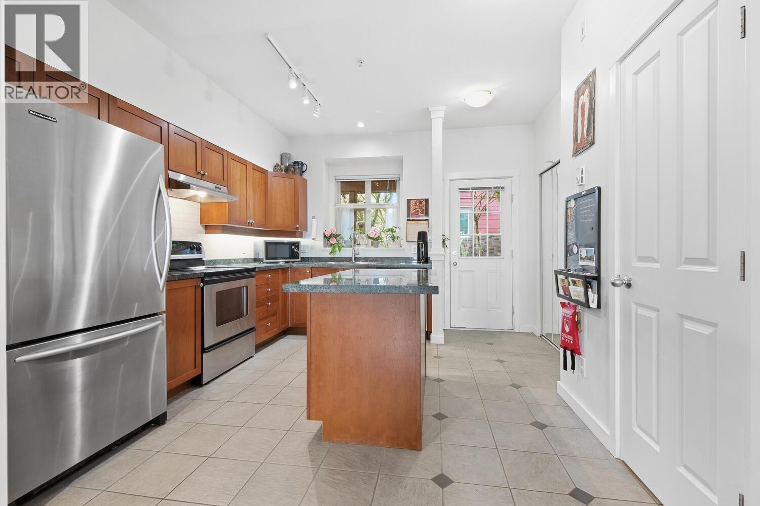 112 675 Park Crescent, New Westminster, British Columbia  V3L 5W4 - Photo 5 - R3079331