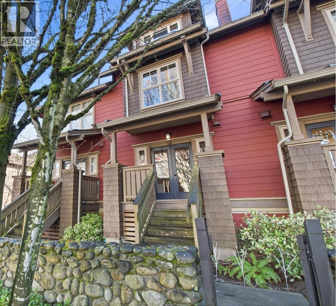 112 675 Park Crescent, New Westminster, British Columbia  V3L 5W4 - Photo 2 - R3079331