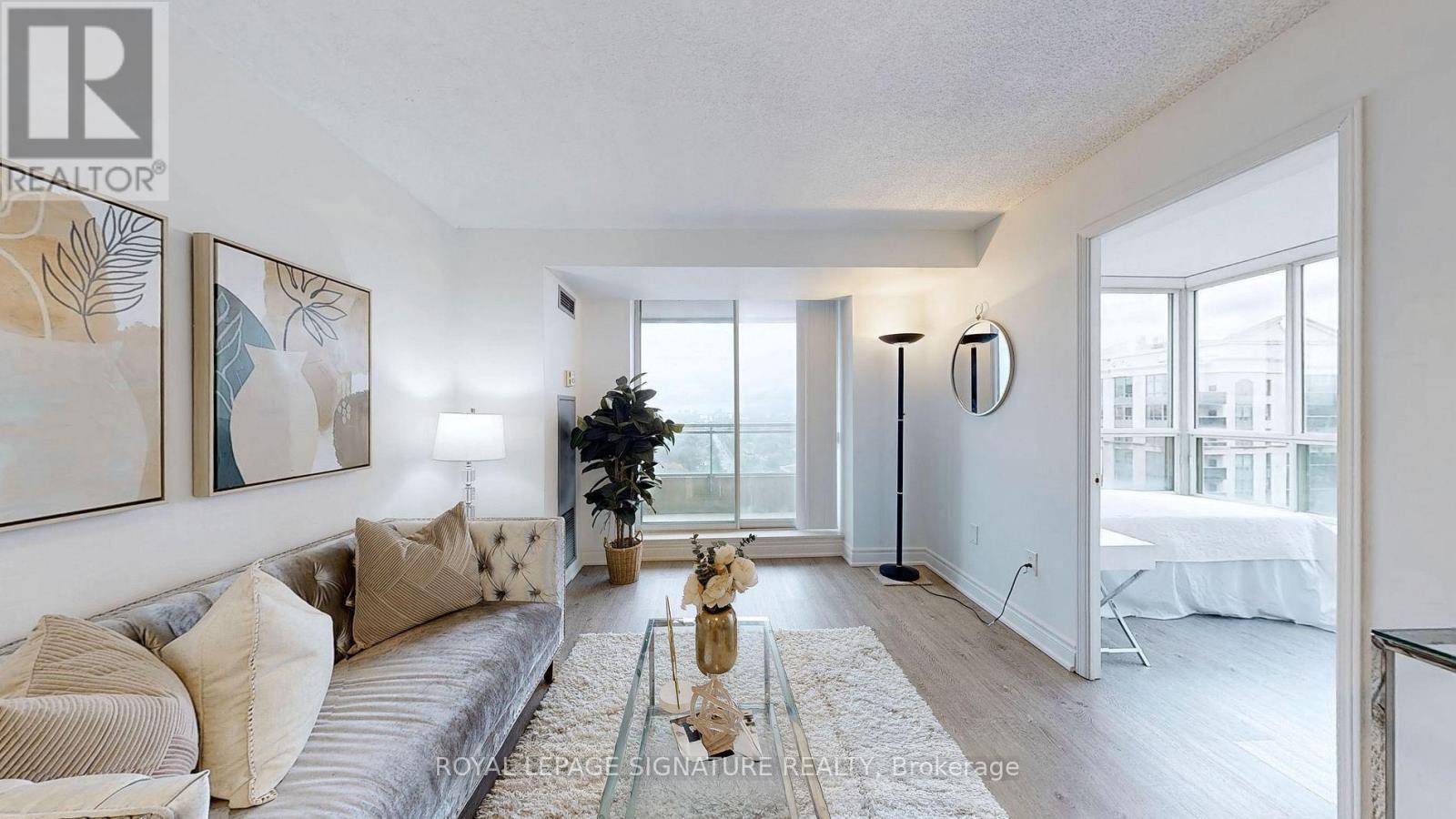 2308 - 3 Pemberton Avenue, Toronto, Ontario  M2M 4M1 - Photo 1 - C12638796