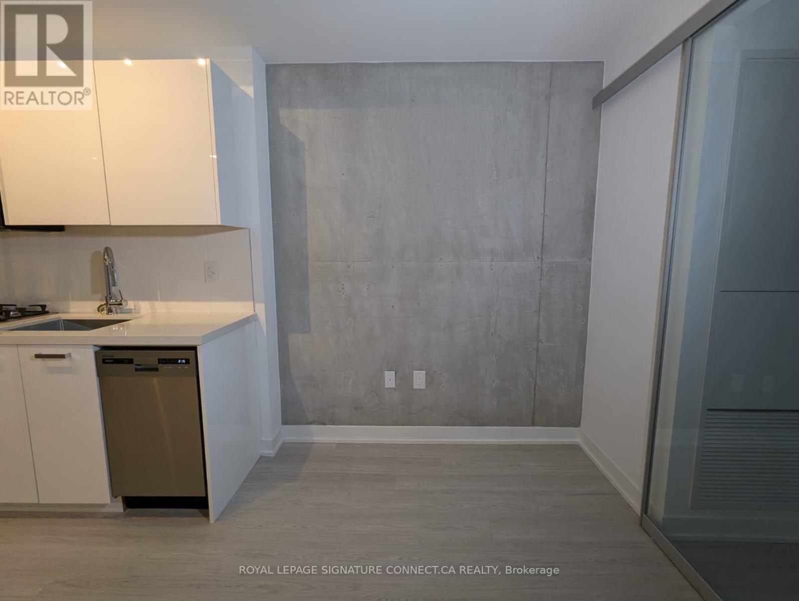 213 - 195 Mccaul Street, Toronto, Ontario  M5T 1W6 - Photo 7 - C12715082