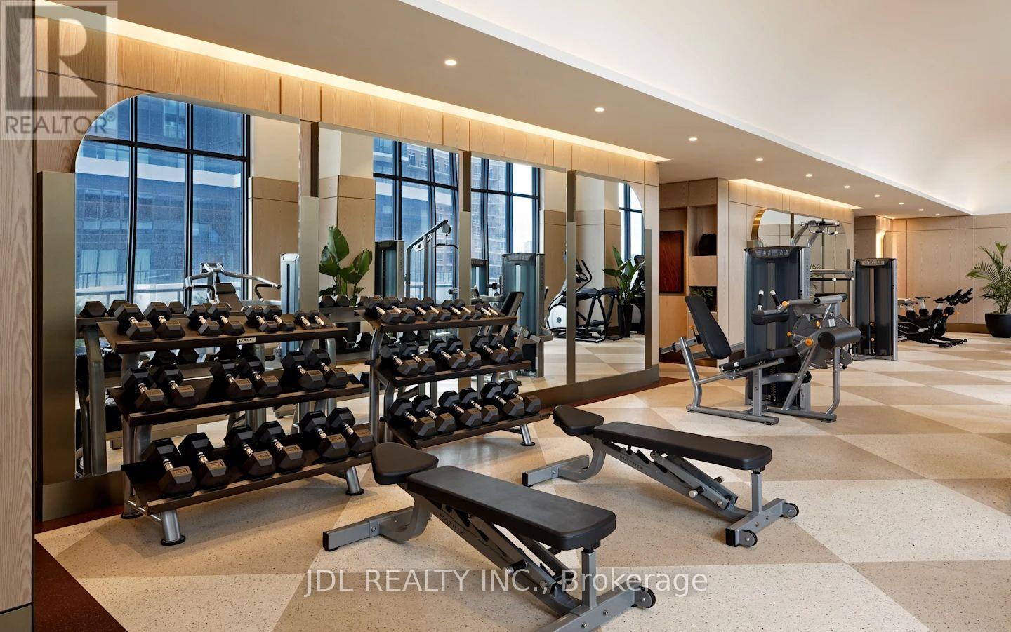 2001 - 30 Inn On The Park Drive, Toronto, Ontario  M3C 0P7 - Photo 15 - C12715088