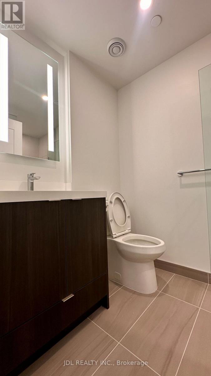 2001 - 30 Inn On The Park Drive, Toronto, Ontario  M3C 0P7 - Photo 9 - C12715088