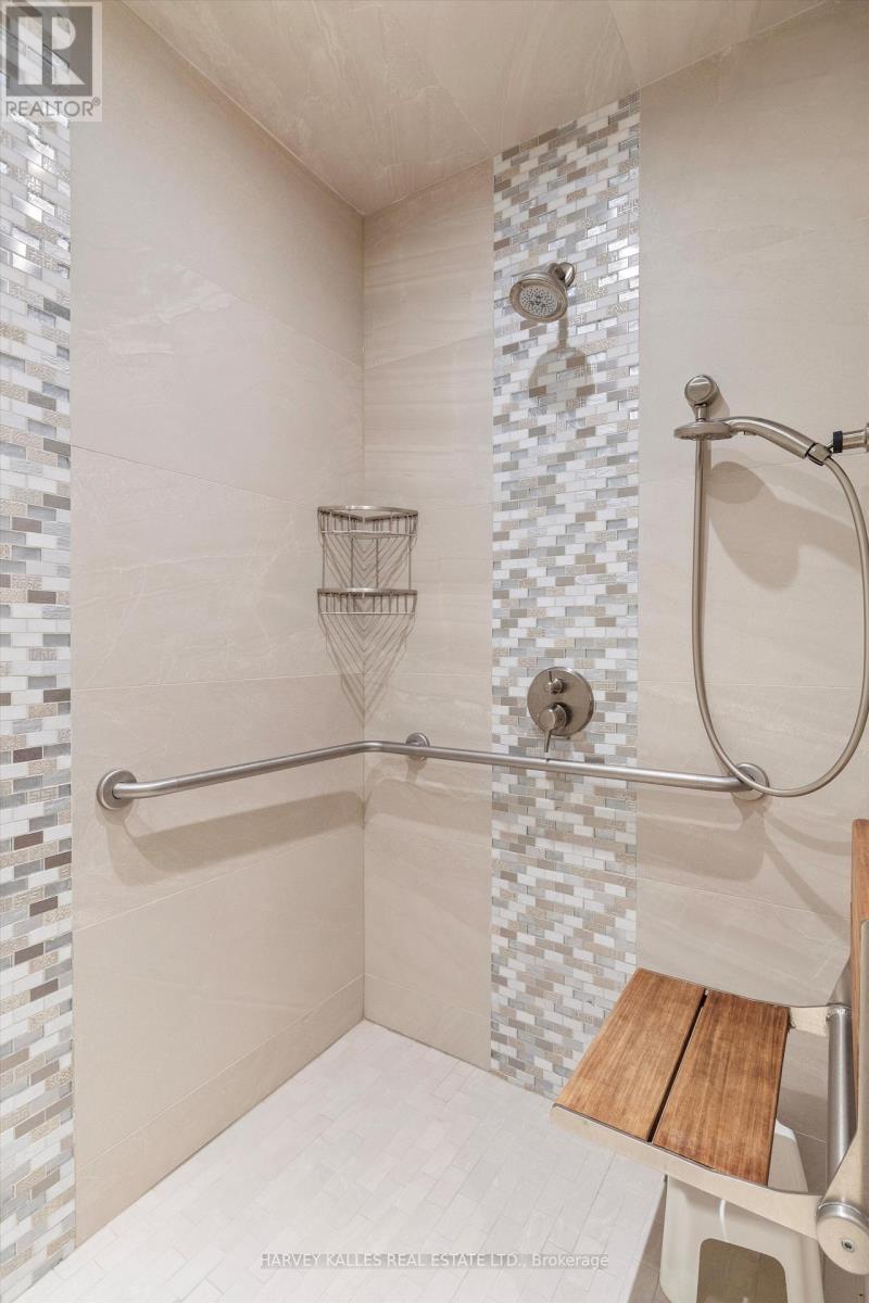 Uph4 - 662 Sheppard Avenue E, Toronto, Ontario  M2K 3E6 - Photo 25 - C12715102