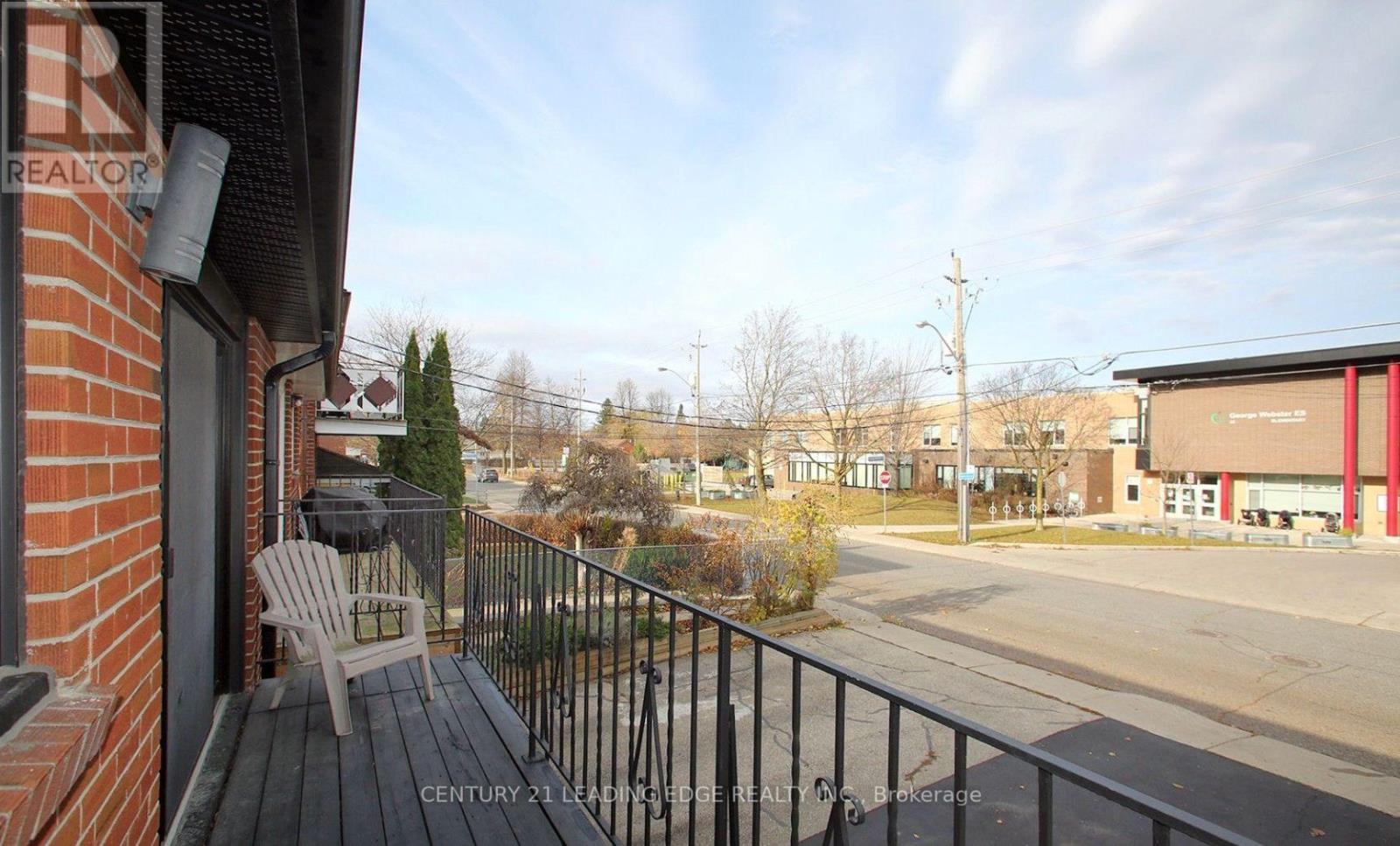 Main Flr - 47 Chapman Avenue, Toronto, Ontario  M4B 1C6 - Photo 22 - E12715034