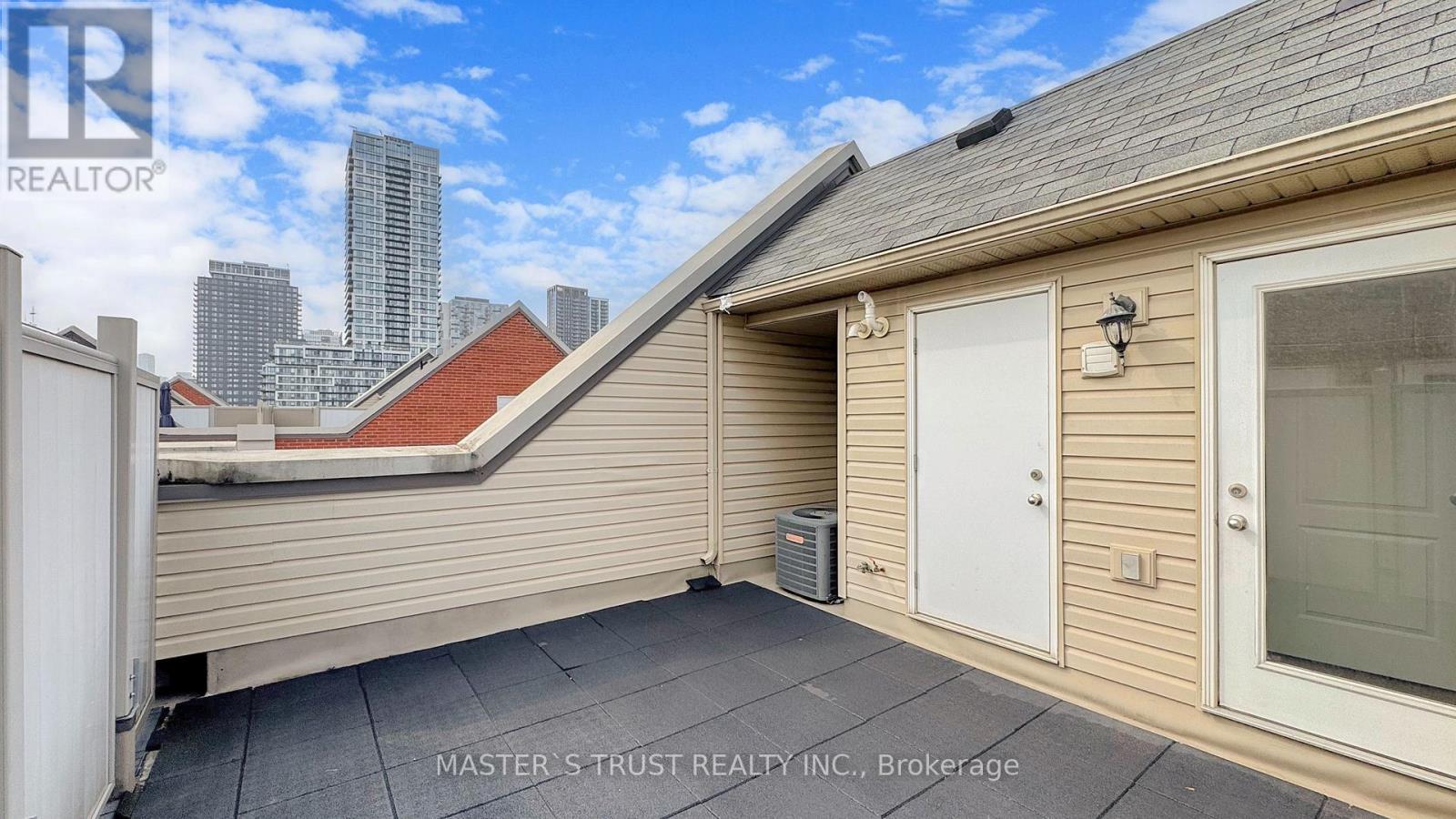 Unit4 - 74 Munro Street, Toronto, Ontario  M4M 2S9 - Photo 23 - E12715098