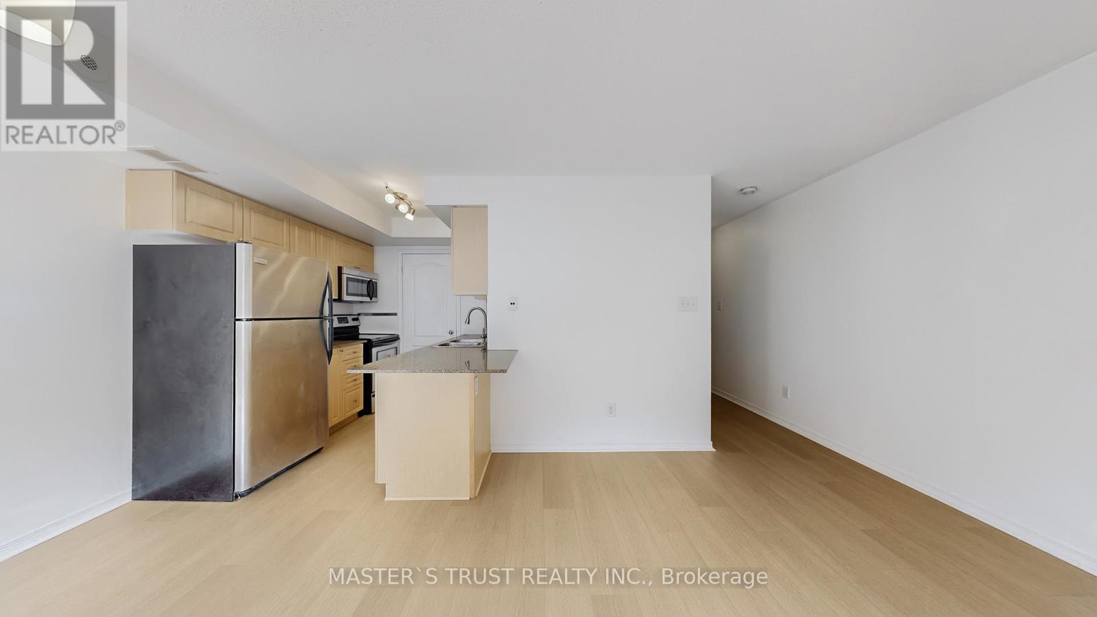 Unit4 - 74 Munro Street, Toronto, Ontario  M4M 2S9 - Photo 7 - E12715098