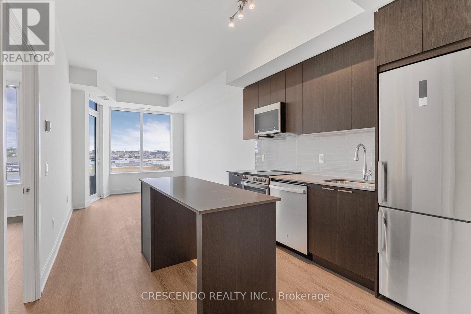 409 - 185 Deerfield Road, Newmarket, Ontario  L3Y 0G7 - Photo 11 - N12714996