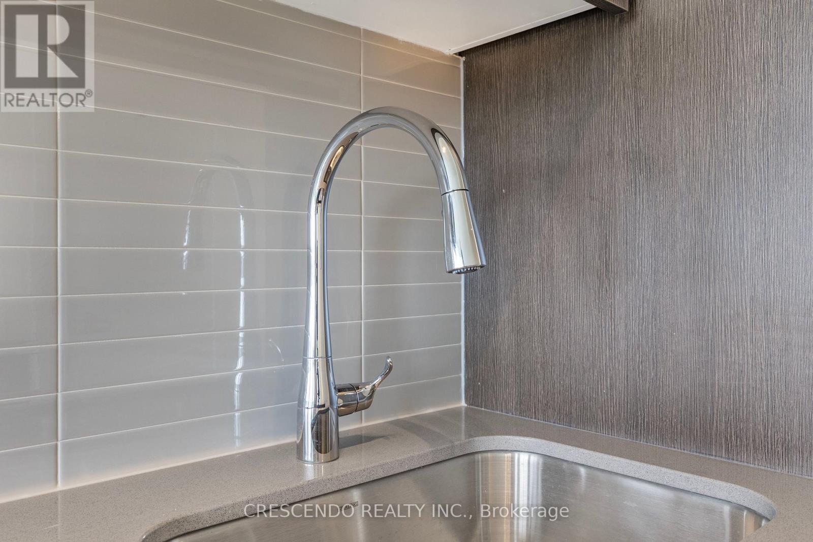 409 - 185 Deerfield Road, Newmarket, Ontario  L3Y 0G7 - Photo 19 - N12714996