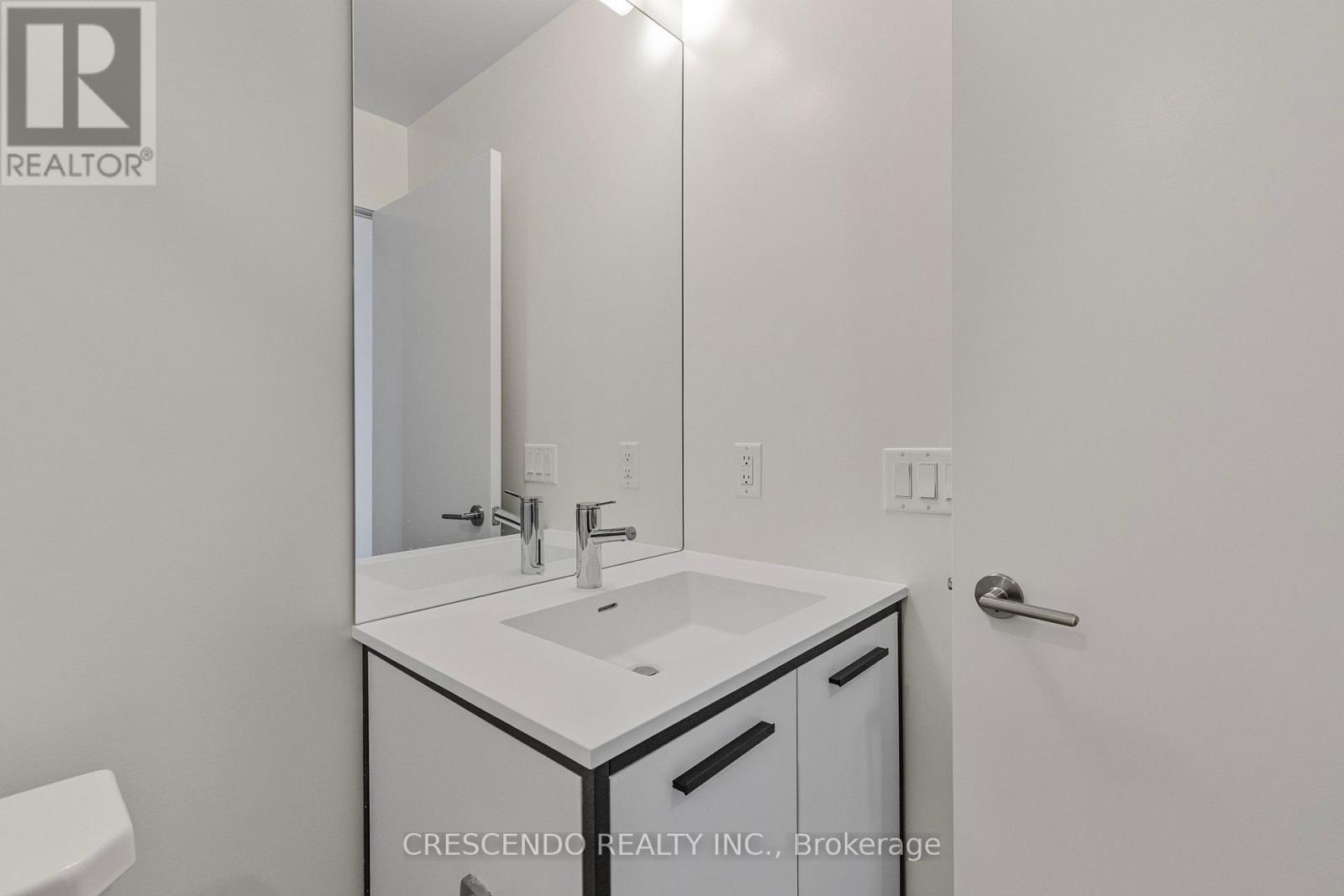 409 - 185 Deerfield Road, Newmarket, Ontario  L3Y 0G7 - Photo 26 - N12714996