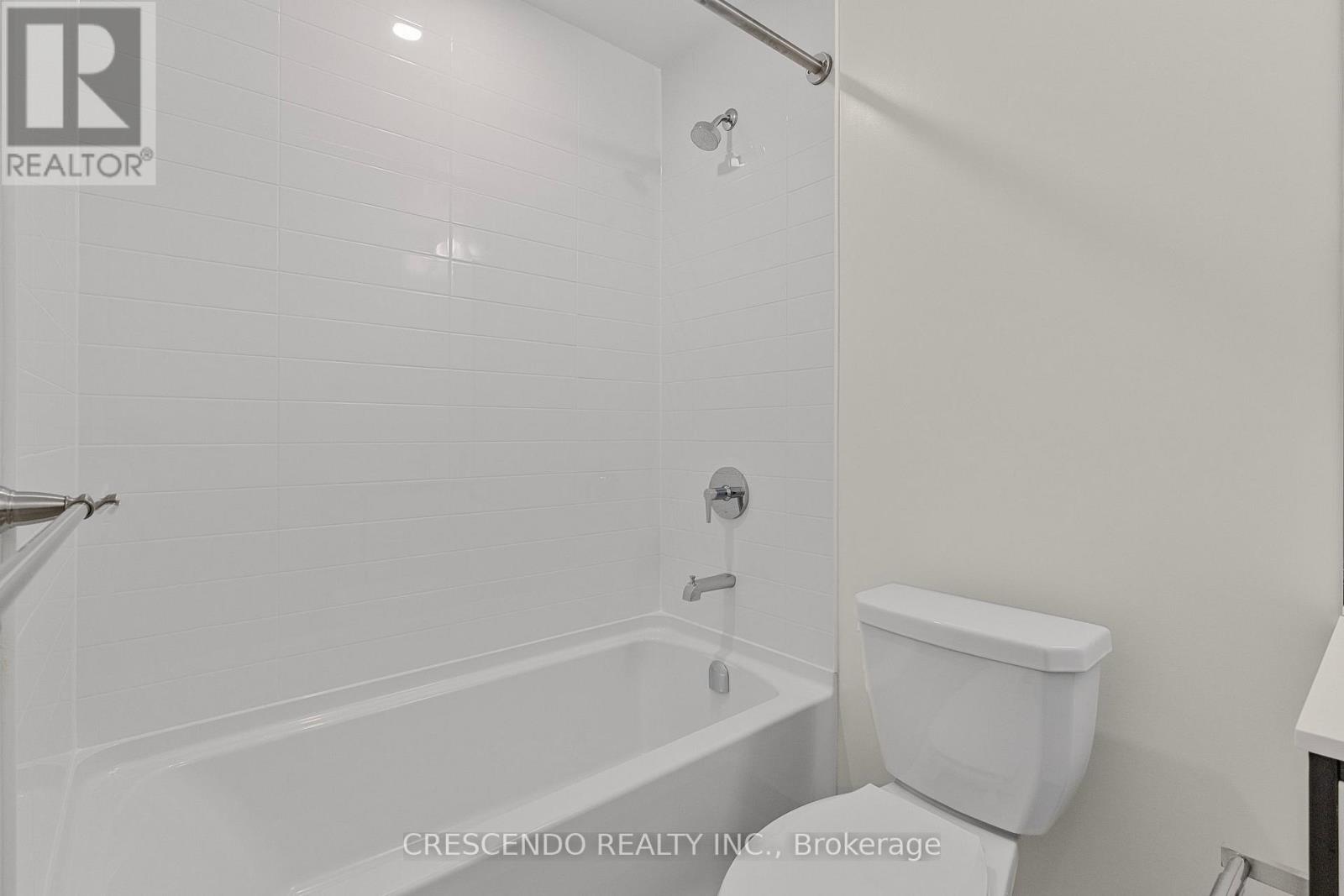 409 - 185 Deerfield Road, Newmarket, Ontario  L3Y 0G7 - Photo 27 - N12714996