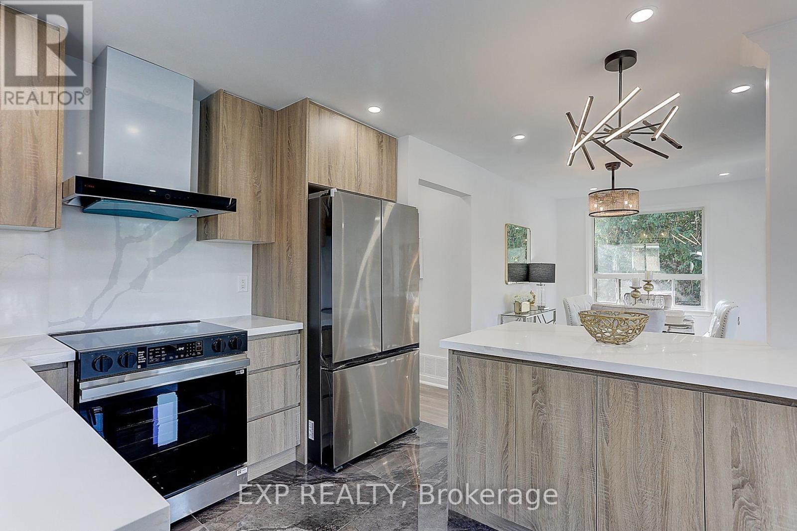 181 Maple Avenue, Richmond Hill, Ontario  L4C 1M2 - Photo 10 - N12715046