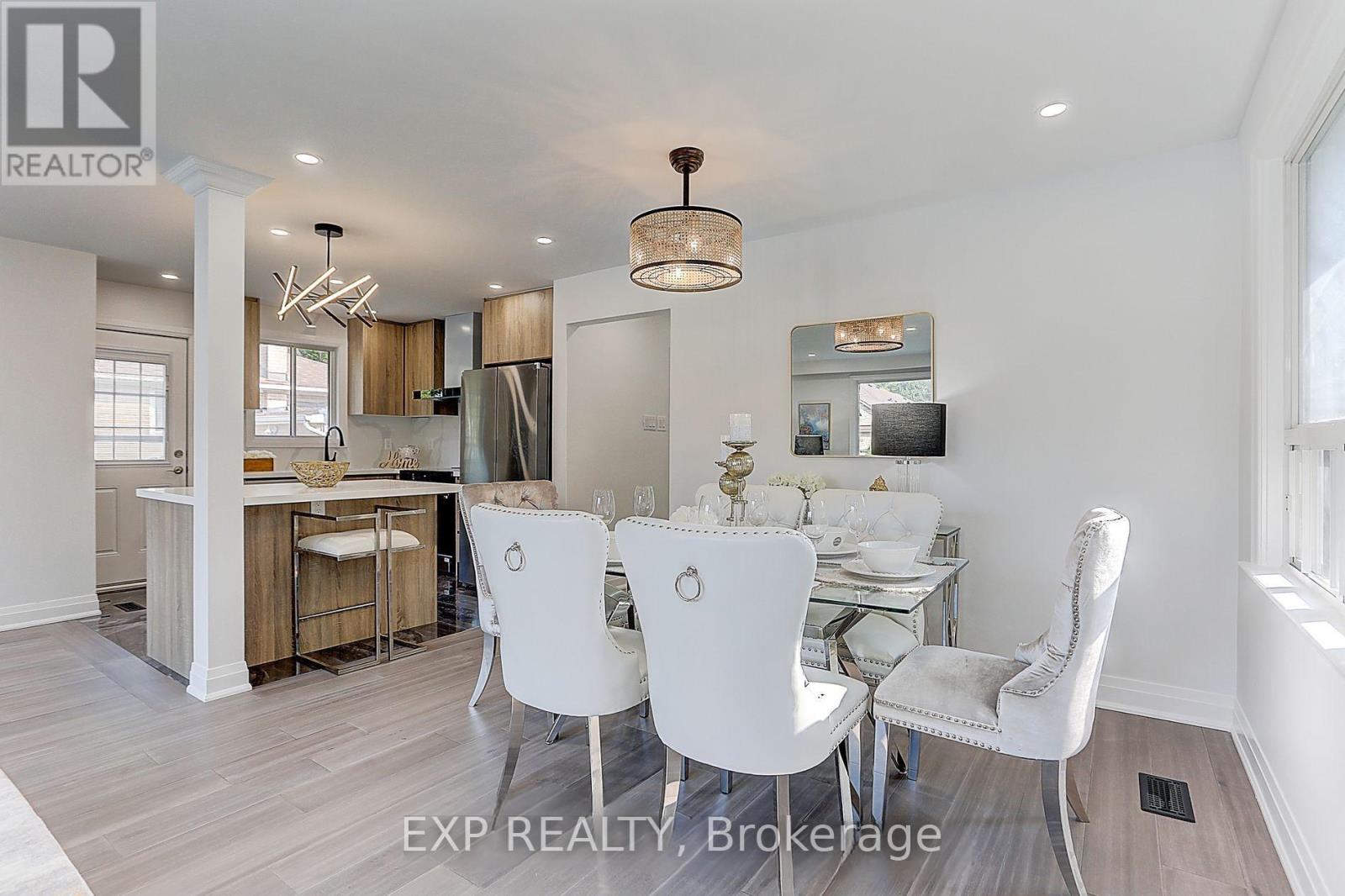 181 Maple Avenue, Richmond Hill, Ontario  L4C 1M2 - Photo 8 - N12715046