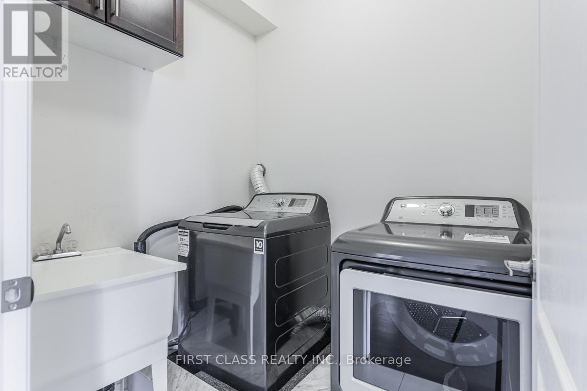 1123 Grainger Trail, Newmarket, Ontario  L3X 0G7 - Photo 19 - N12715078