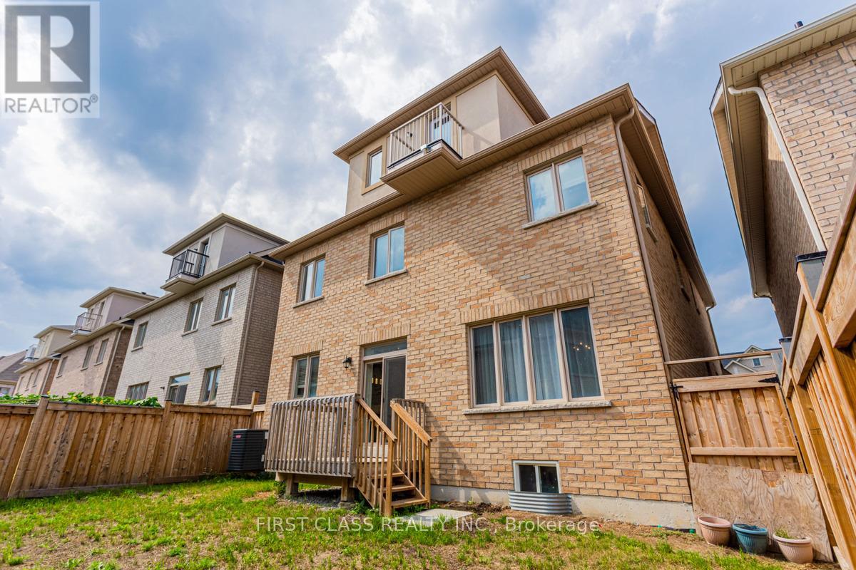 1123 Grainger Trail, Newmarket, Ontario  L3X 0G7 - Photo 25 - N12715078