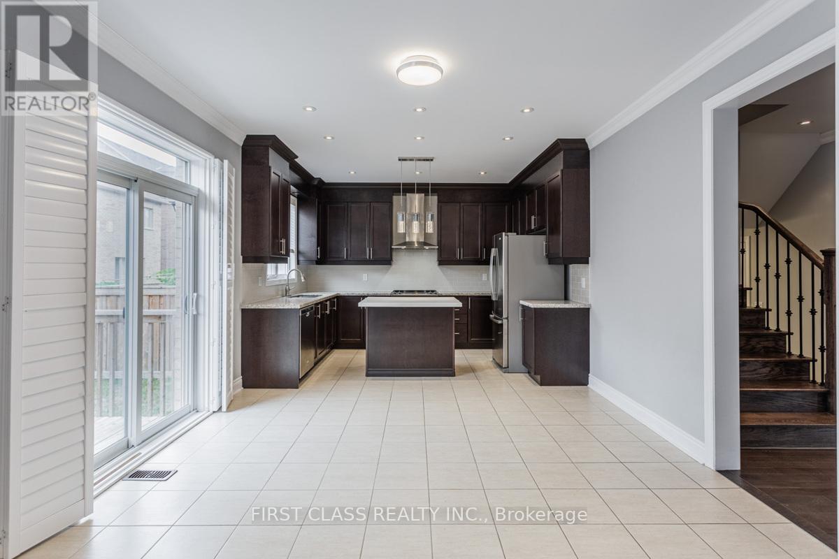 1123 Grainger Trail, Newmarket, Ontario  L3X 0G7 - Photo 5 - N12715078