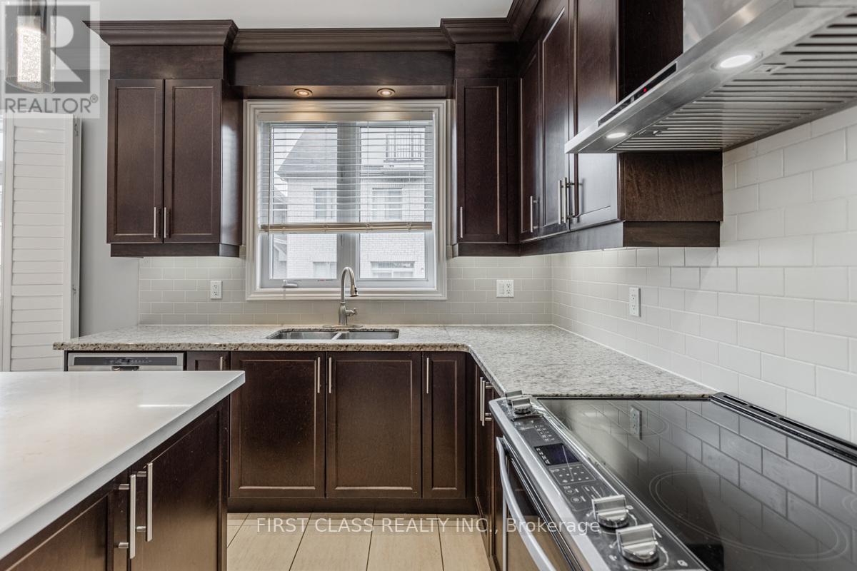 1123 Grainger Trail, Newmarket, Ontario  L3X 0G7 - Photo 7 - N12715078