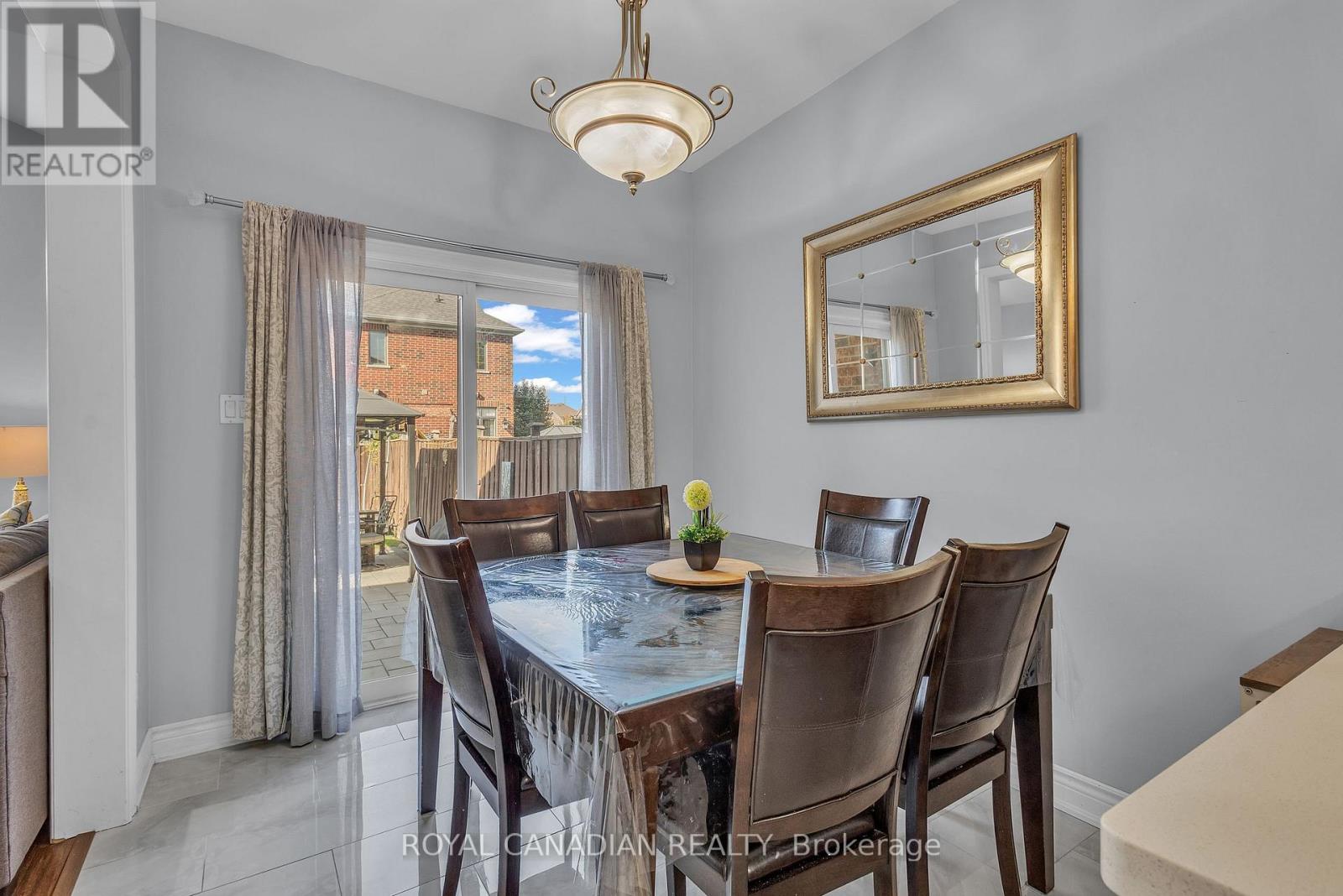 6 Mediterra Drive, Vaughan, Ontario  L4H 3B6 - Photo 11 - N12715104