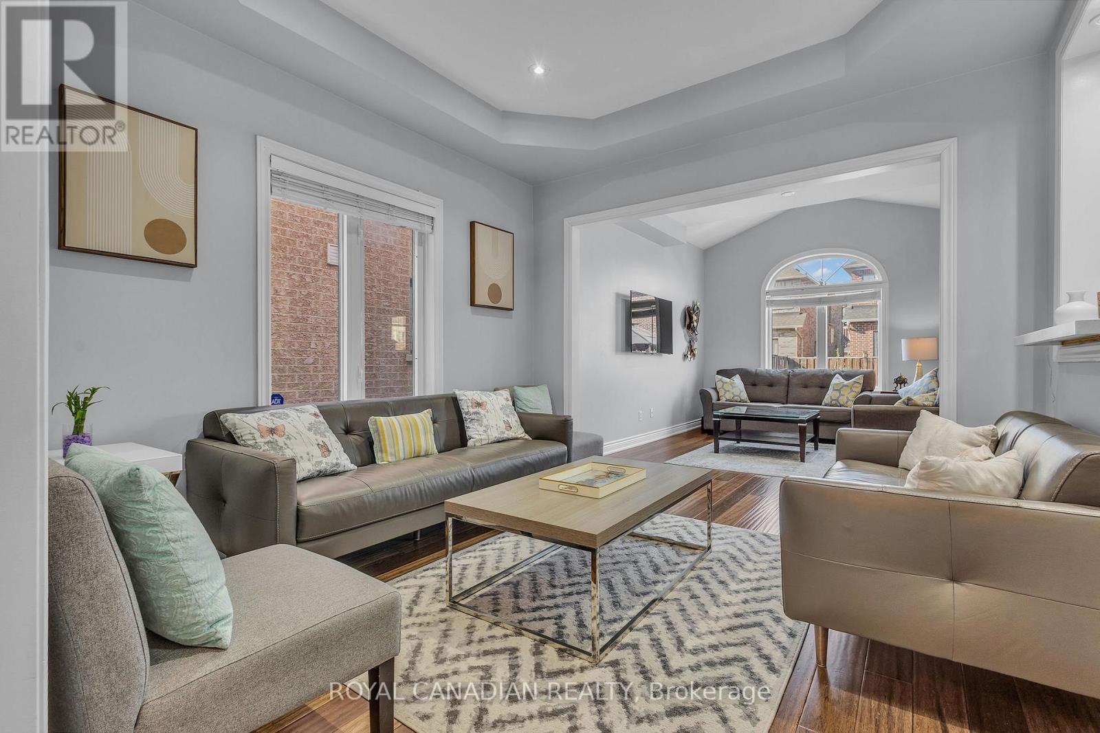 6 Mediterra Drive, Vaughan, Ontario  L4H 3B6 - Photo 8 - N12715104