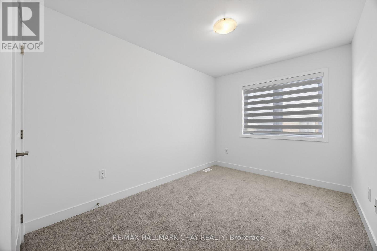 32 Mcaush Street, Barrie, Ontario  L9J 0V6 - Photo 14 - S12715070